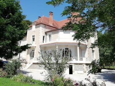 vue-de-chateau-excideuil-exterieur
