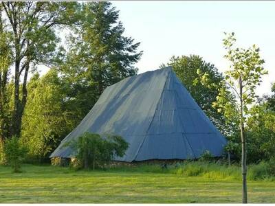 grange ovalaire ©Pierre Thibaud